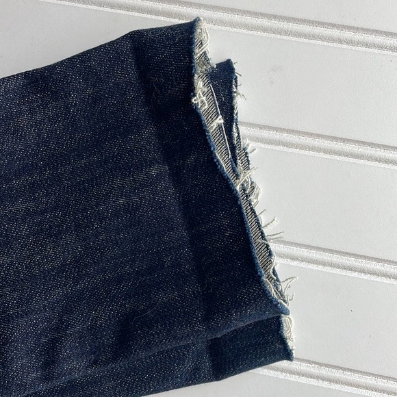 Genetic Denim Distressed Cropped Jeans Dark Blue Moon Size 26 Skinny Low Rise - Picture 7 of 10